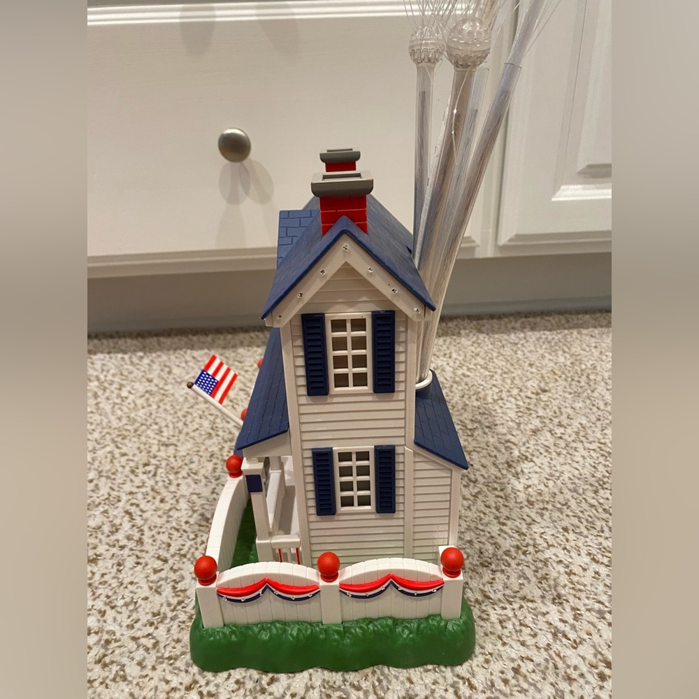 VTG CIB Avon Patriotic Lighted Fiber Optic House 4th Of July Fireworks Americana - Picture 3 of 17